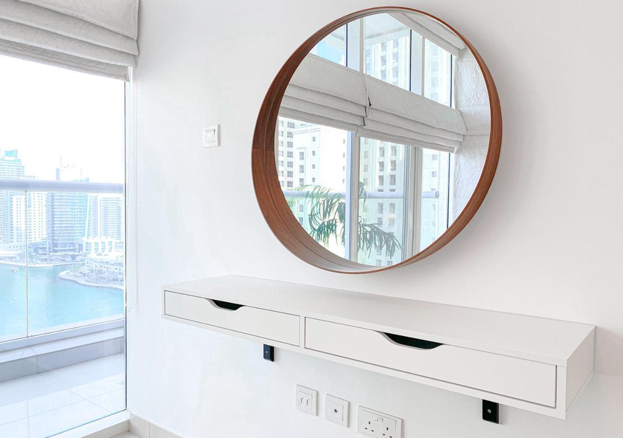 Walk To The Beach Or Enjoy The Amazing View From The Balcony Leilighet Dubai Eksteriør bilde